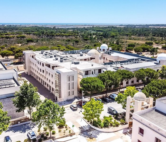 Universidade do Algarve. Juntos, o Algarve avança!